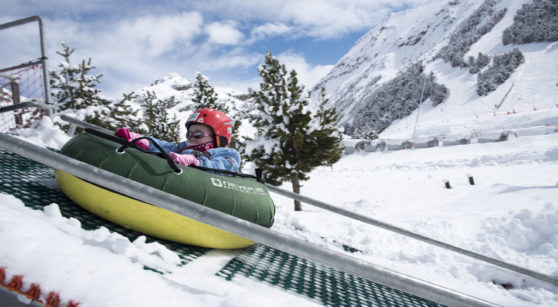 Estacions familiars: a la neu amb els petits